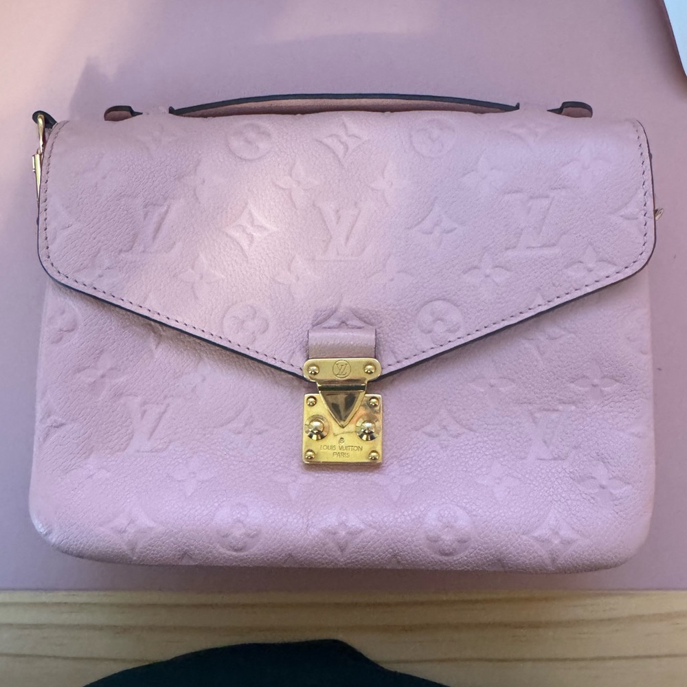Louis Vuitton Pink Leather Pochette Métis Women's Bag